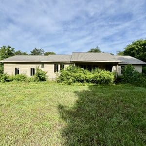 This image is by Powell Auction & Realty.