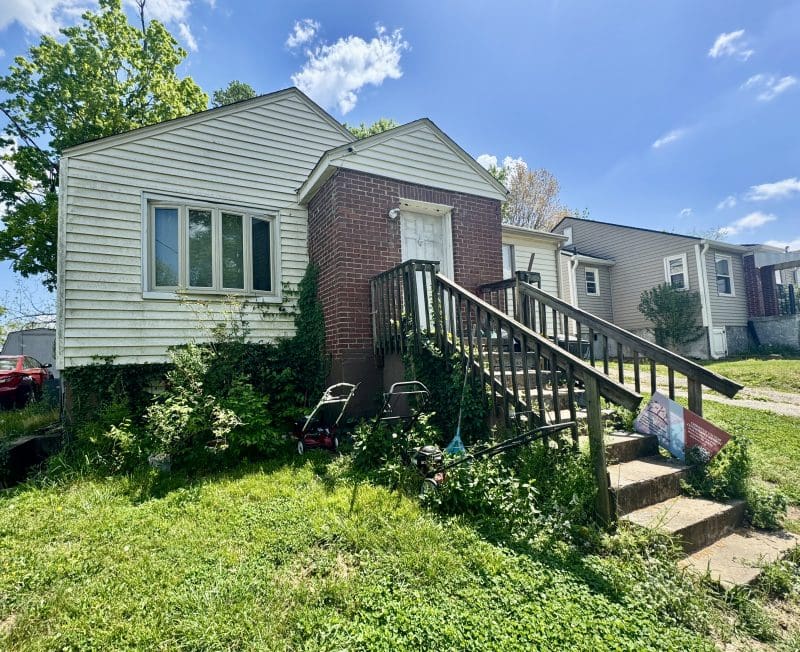 This image is by Powell Auction & Realty.