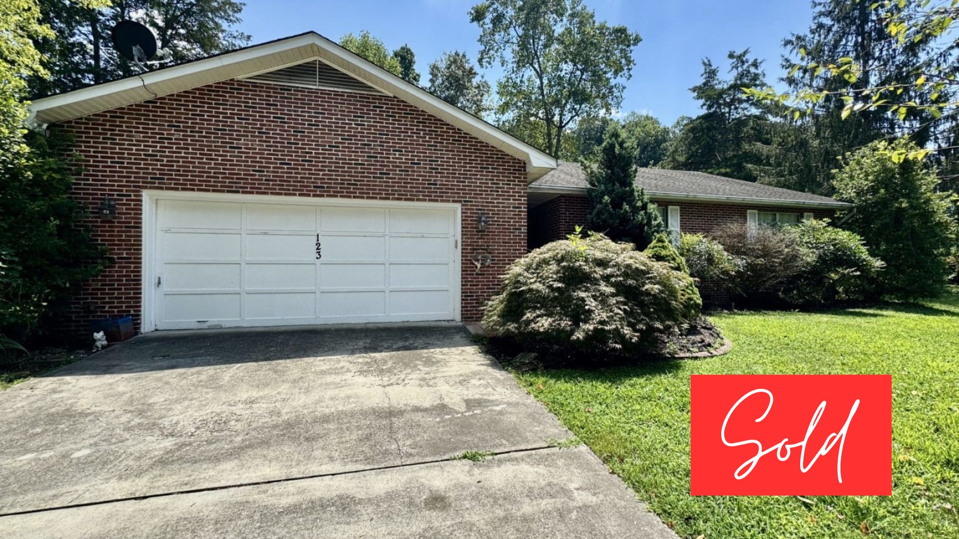 This image is by Powell Auction & Realty.